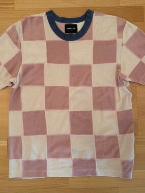 Howlin’ checkerboard shirt, made with terry cloth